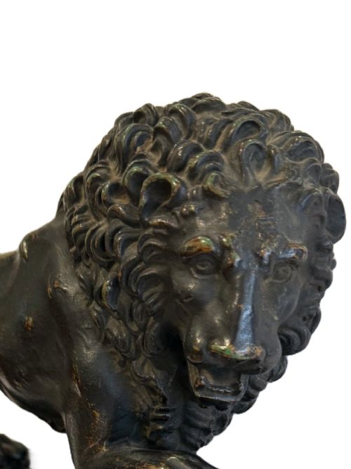 LARGE CAST IRON MEDICI LION - ADDITIONAL PHOTO 1