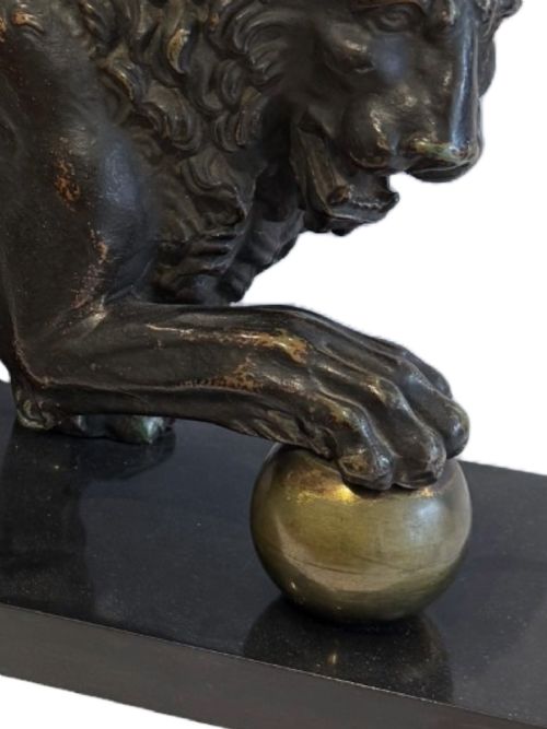 LARGE CAST IRON MEDICI LION - ADDITIONAL PHOTO 3