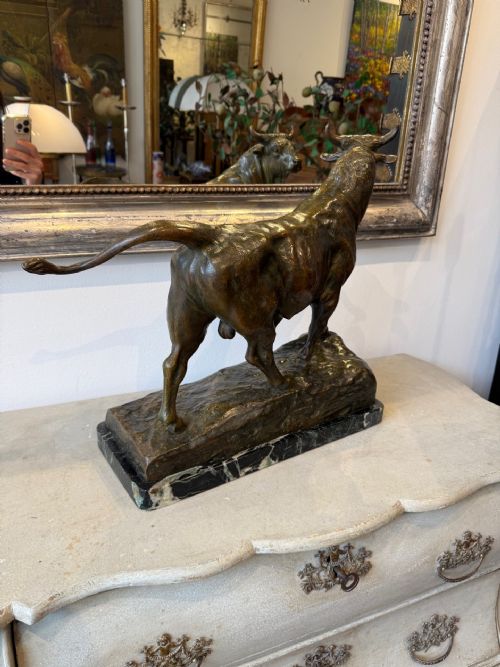 LARGE ANTIQUE BRONZE BULL - ADDITIONAL PHOTO 4