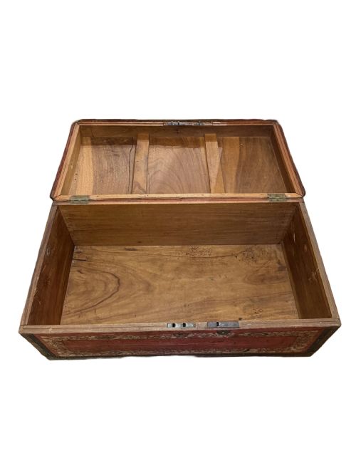 CHINESE EXPORT LEATHER AND BRASS BOUND TRUNK - ADDITIONAL PHOTO 4