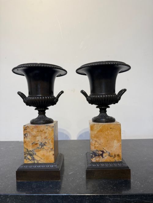 pair of french empire urns - CATEGORY: ANTIQUE METAL - DATED 19TH CENTURY
