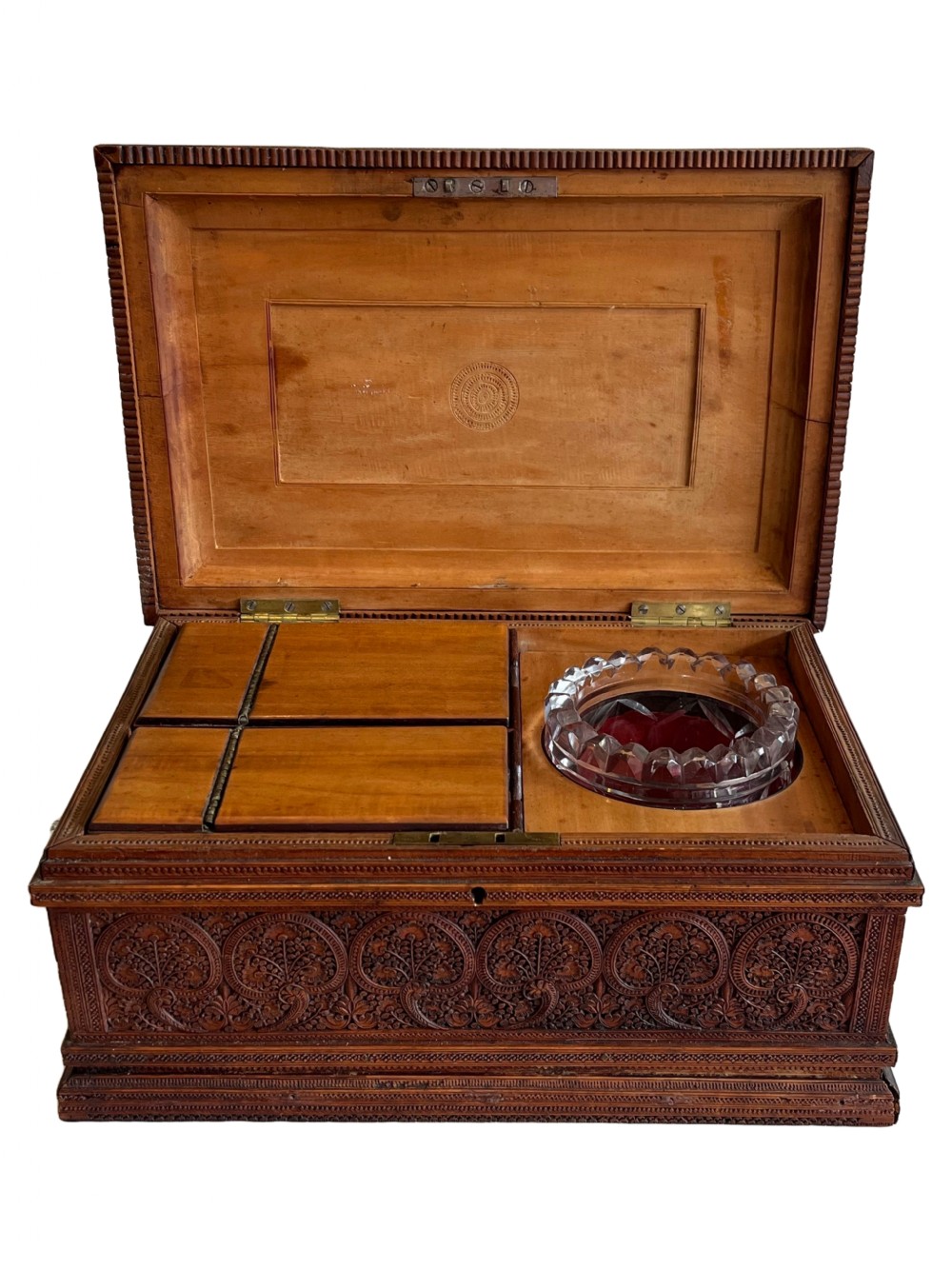 Indian sandalwood tea caddy  View III