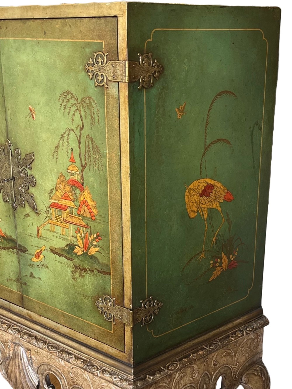 Chinoiserie green lacquer cabinet View IV