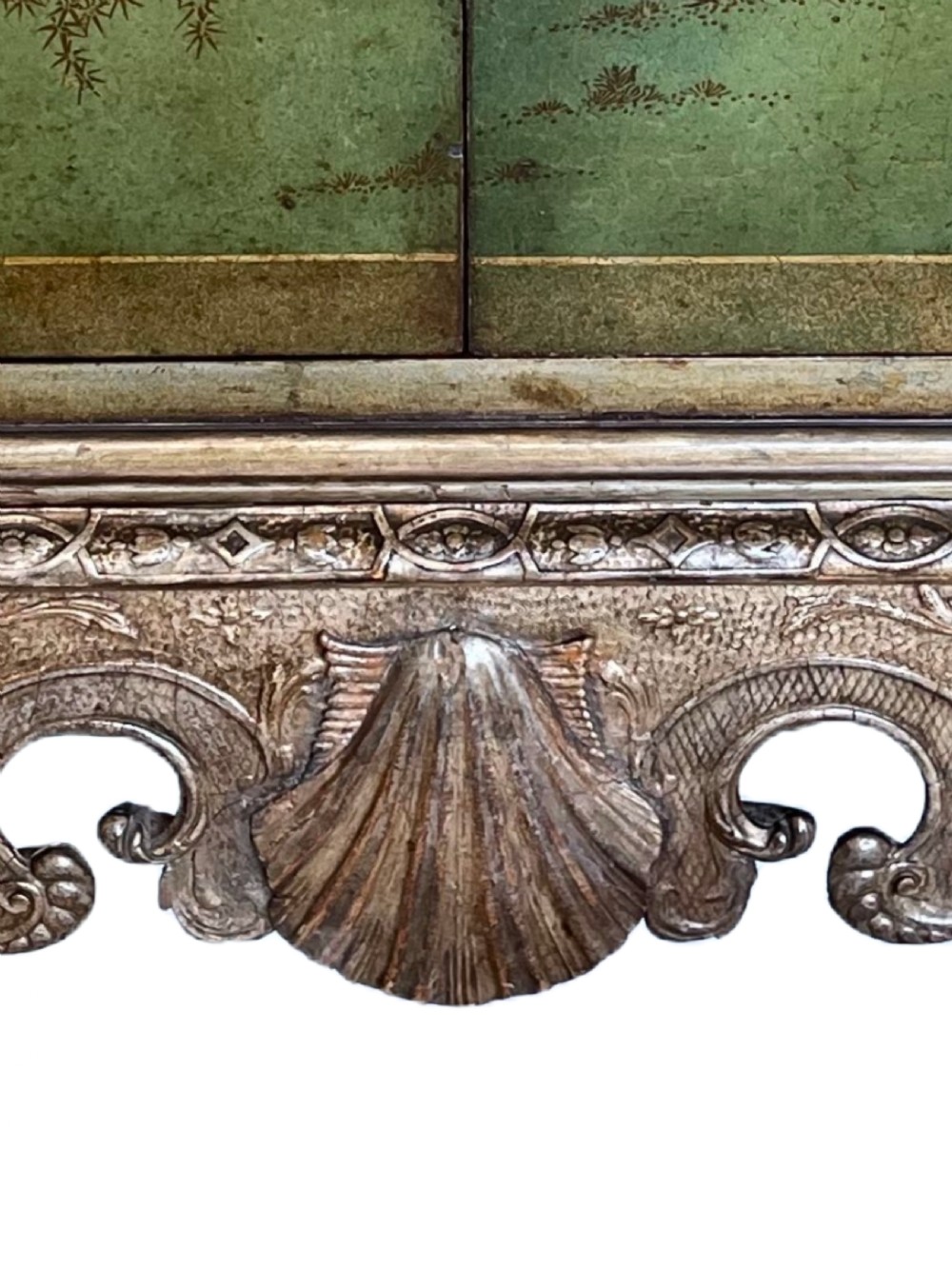 Chinoiserie green lacquer cabinet View V