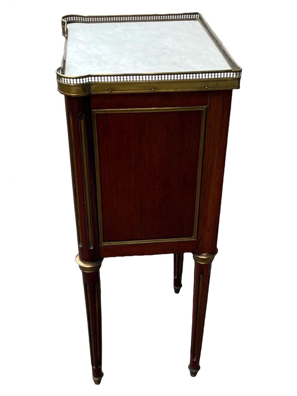 Louis XVI style mahogany bedside cabinets View VI