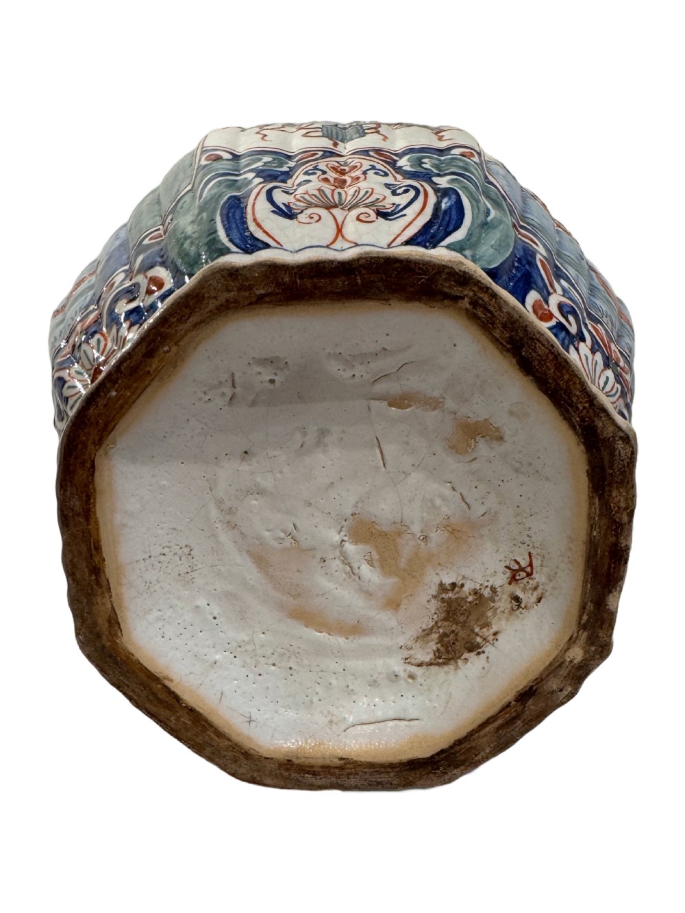 Pair of faience vases View V