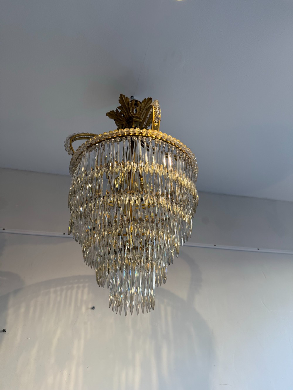 Crown chandelier View III