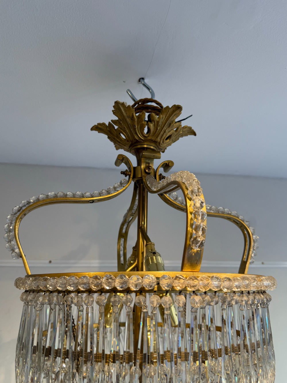 Crown chandelier View VII
