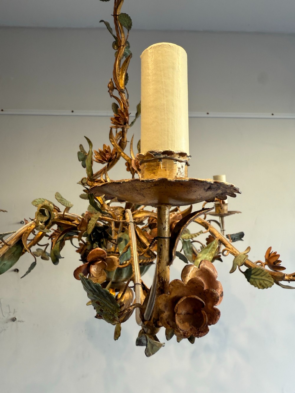 Tole flower chandelier View XI