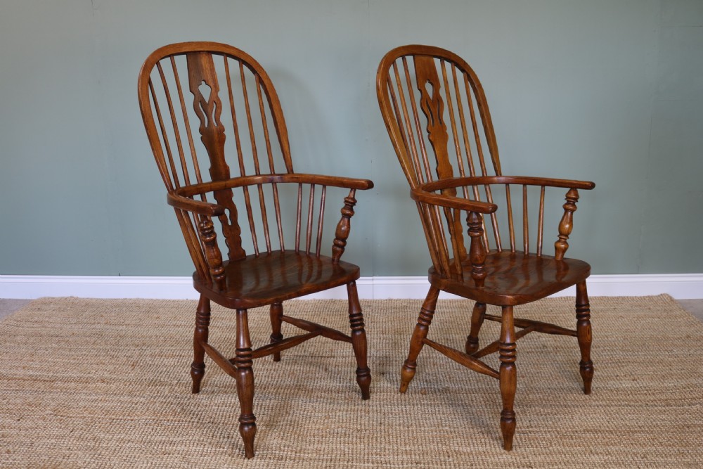Pair of Windsor Armchair in Ash & Elm