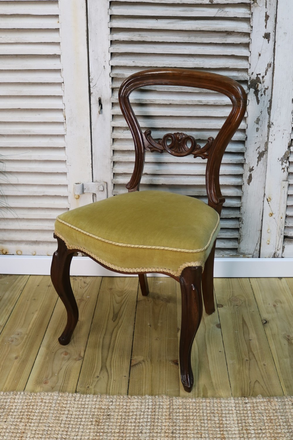 set of 8 Victorian rosewood balloon back dining chairs View VII