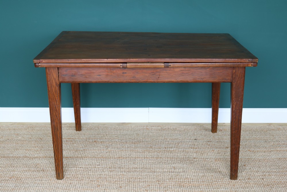 19th-century French Farmhouse Extending Pine Dining Table