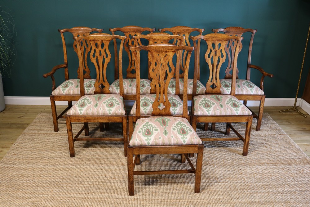 set of eight oak dining chairs, in the Chippendale style