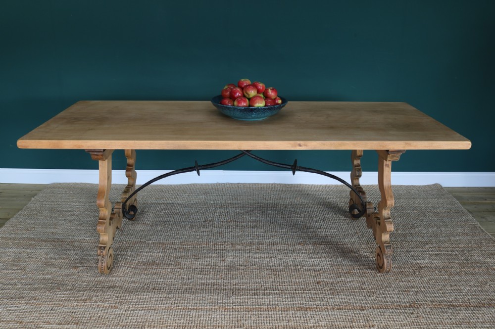 Spanish baroque style walnut dining table