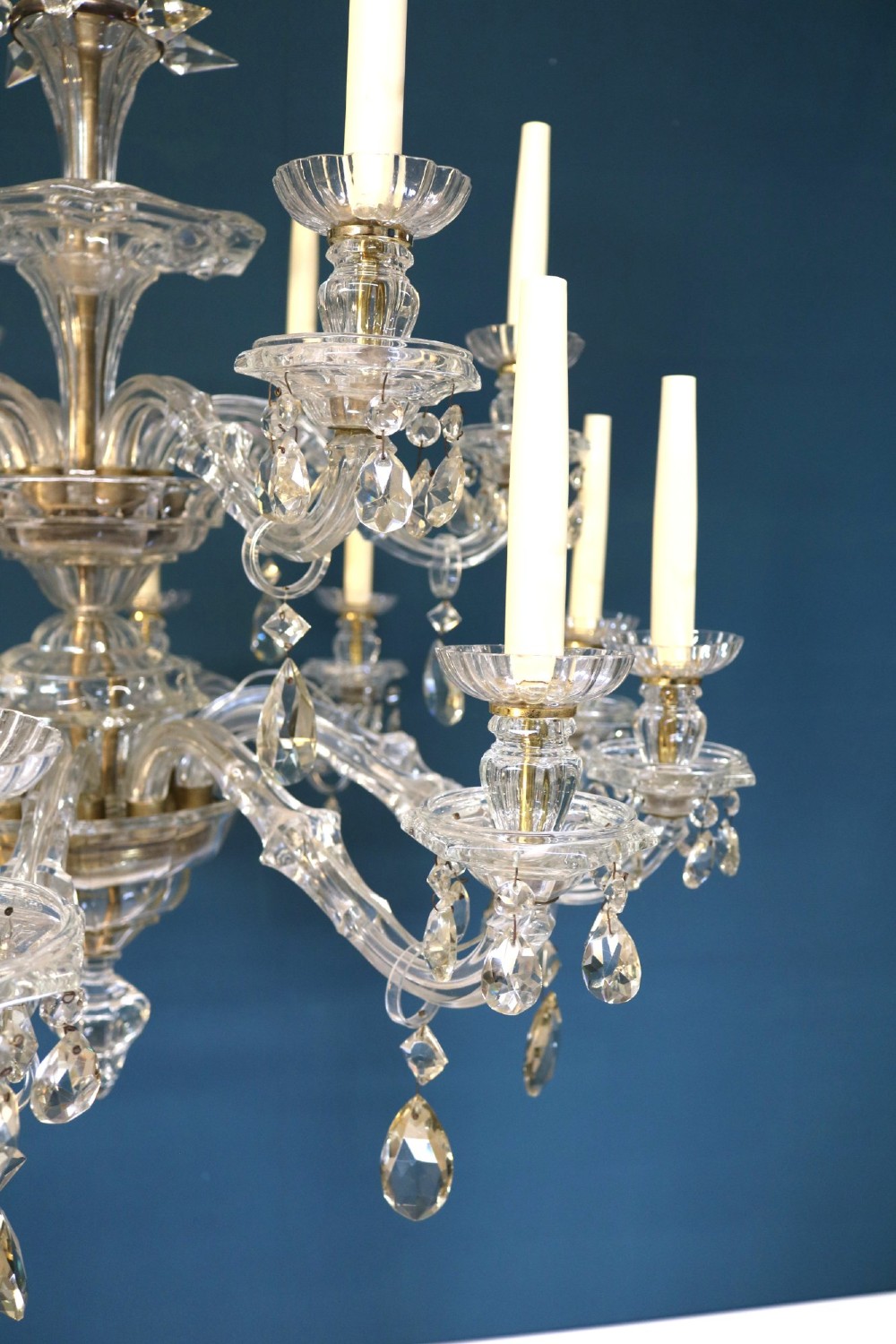 Early 20th-century Spanish Two Tier 16 Arm Glass Chandelier View VI
