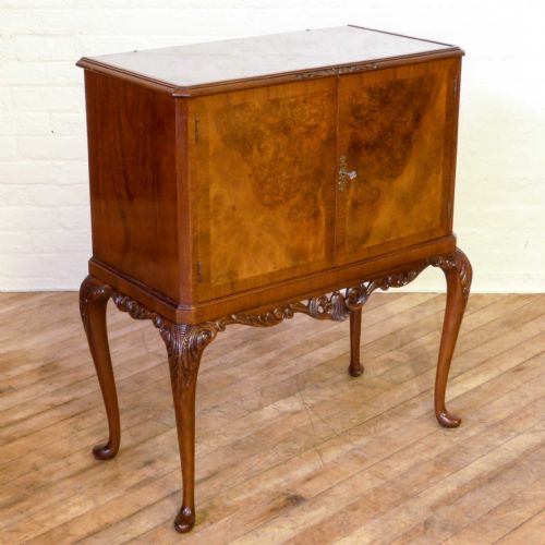 walnut cocktail cabinet - CATEGORY: ANTIQUE CABINETS - DATED 1930