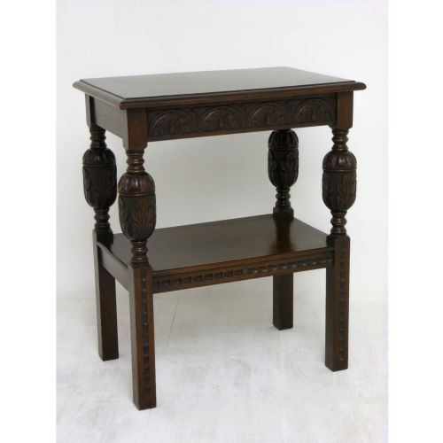 elizabethan style oak occasional table - CATEGORY: ANTIQUE TABLES - DATED 1920