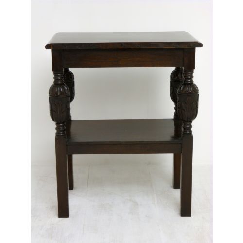 ELIZABETHAN STYLE OAK OCCASIONAL TABLE - ADDITIONAL PHOTO 1