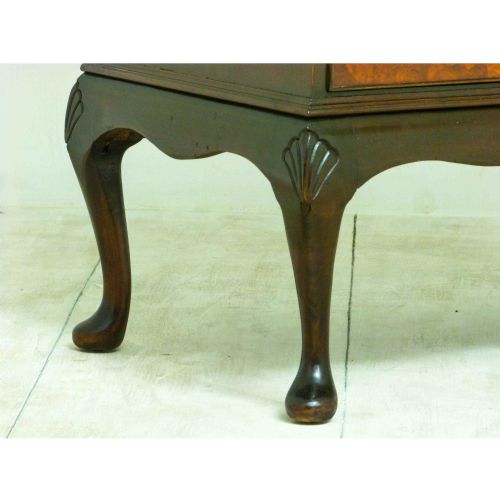 QUEEN ANNE STYLE WALNUT BUREAU - ADDITIONAL PHOTO 10