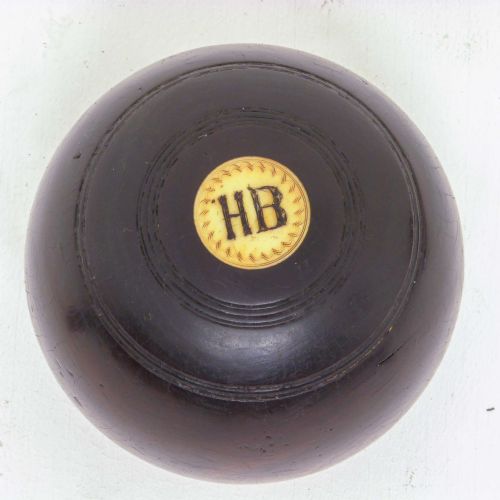 PAIR OF EDWARDIAN BOWLING BALLS - ADDITIONAL PHOTO 4