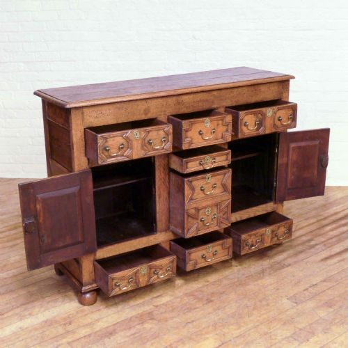 JACOBEAN STYLE OAK DRESSER - ADDITIONAL PHOTO 3