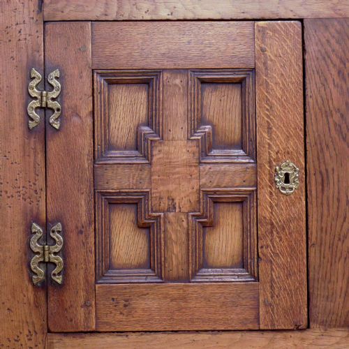JACOBEAN STYLE OAK DRESSER - ADDITIONAL PHOTO 8
