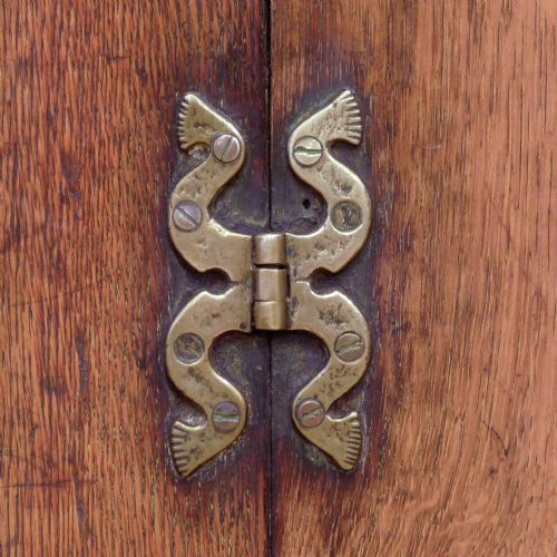 JACOBEAN STYLE OAK DRESSER - ADDITIONAL PHOTO 10