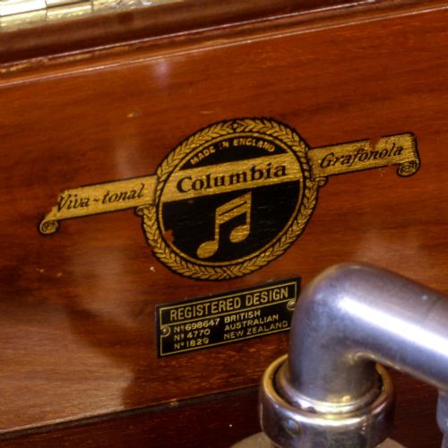 COLUMBIA GRAMOPHONE - ADDITIONAL PHOTO 2
