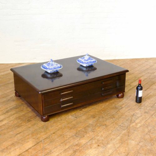 oak plan chest - CATEGORY: ANTIQUE FURNITURE - DATED 1920