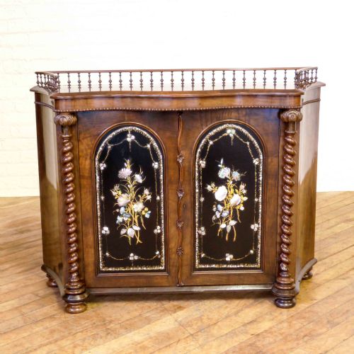 FINE VICTORIAN WALNUT CREDENZA - ADDITIONAL PHOTO 1