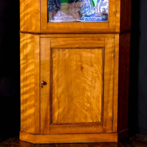 VICTORIAN BIRCH CORNER CUPBOARD - ADDITIONAL PHOTO 3