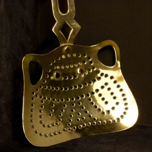 VICTORIAN BRASS CHESTNUT ROASTER - ADDITIONAL PHOTO 2
