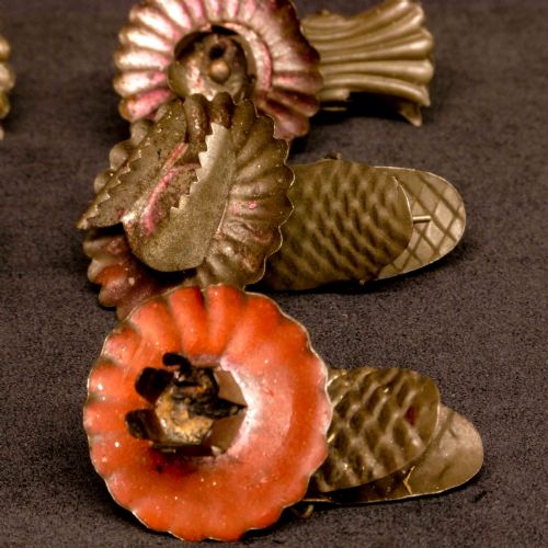 VICTORIAN CHRISTMAS TREE SNIPS - ADDITIONAL PHOTO 2
