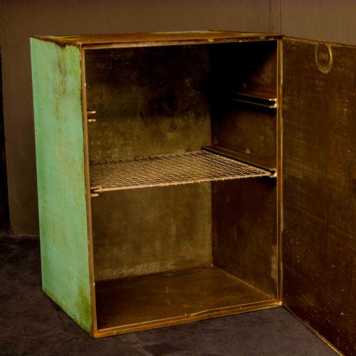 VICTORIAN CAKE SAFE - ADDITIONAL PHOTO 3