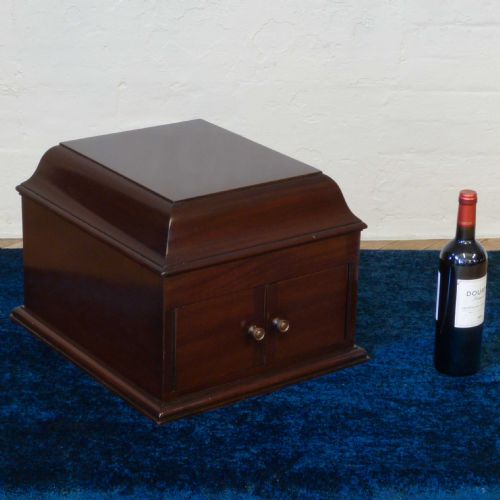 TABLE TOP HIS MASTERS VOICE GRAMOPHONE - ADDITIONAL PHOTO 1