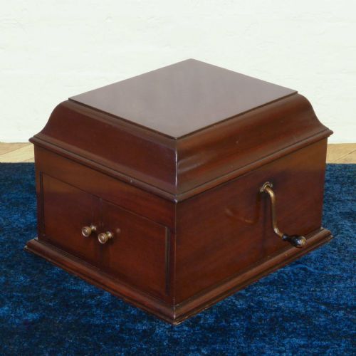 TABLE TOP HIS MASTERS VOICE GRAMOPHONE - ADDITIONAL PHOTO 2
