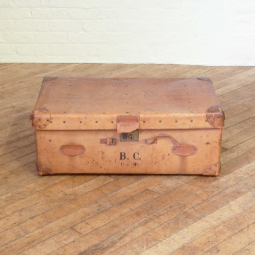 LEATHER TRUNK - ADDITIONAL PHOTO 1
