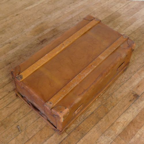 LEATHER TRUNK - ADDITIONAL PHOTO 5
