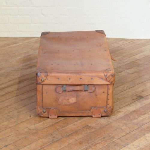 LEATHER TRUNK - ADDITIONAL PHOTO 3