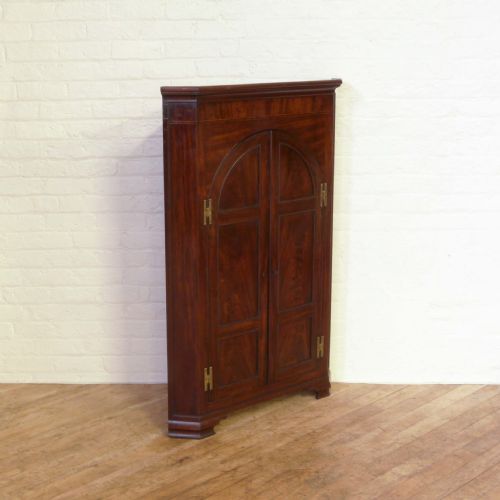 georgian mahogany corner cupboard - CATEGORY: ANTIQUE CUPBOARDS - DATED 1750