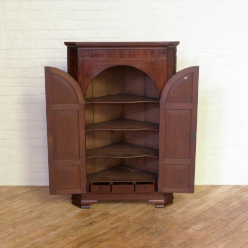 GEORGIAN MAHOGANY CORNER CUPBOARD - ADDITIONAL PHOTO 4