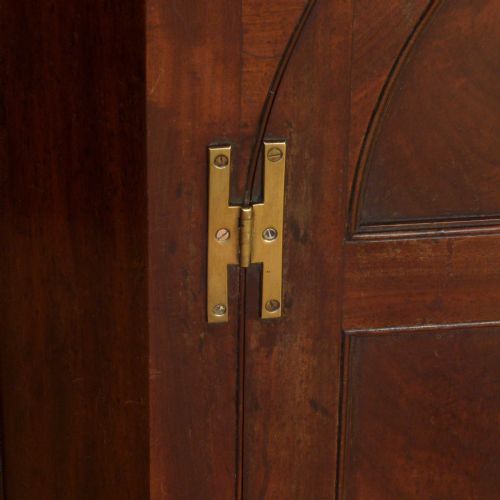GEORGIAN MAHOGANY CORNER CUPBOARD - ADDITIONAL PHOTO 5