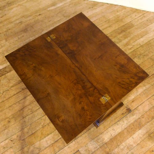 QUEEN ANNE STYLE WALNUT CHEST OF DRAWERS - ADDITIONAL PHOTO 10