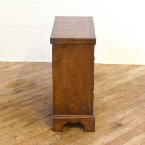 QUEEN ANNE STYLE WALNUT CHEST OF DRAWERS - ADDITIONAL PHOTO 11