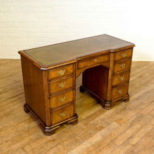 VICTORIAN GEORGE II STYLE WALNUT DESK - ADDITIONAL PHOTO 1