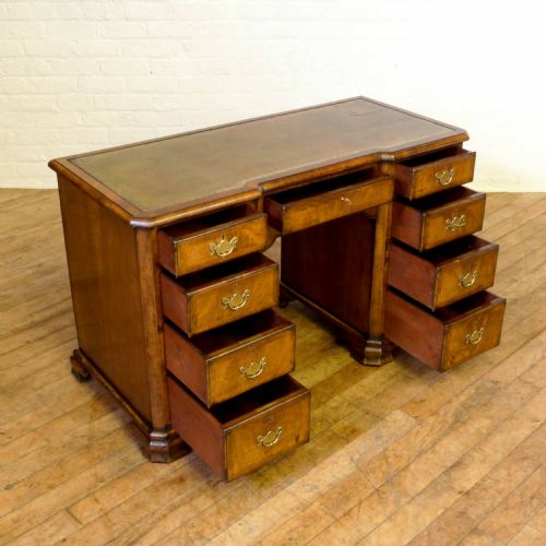 VICTORIAN GEORGE II STYLE WALNUT DESK - ADDITIONAL PHOTO 2