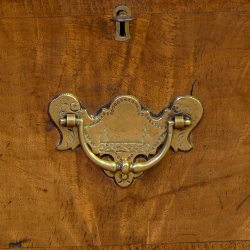VICTORIAN GEORGE II STYLE WALNUT DESK - ADDITIONAL PHOTO 7