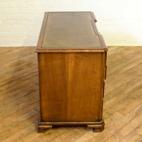 VICTORIAN GEORGE II STYLE WALNUT DESK - ADDITIONAL PHOTO 8