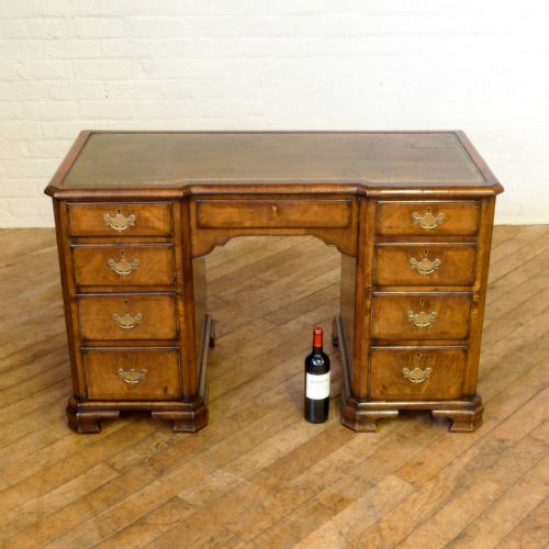VICTORIAN GEORGE II STYLE WALNUT DESK - ADDITIONAL PHOTO 10
