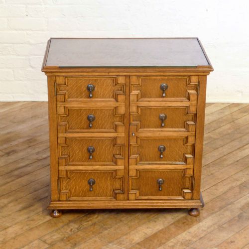 UNUSUAL JACOBEAN STYLE OAK CUPBOARD - ADDITIONAL PHOTO 1